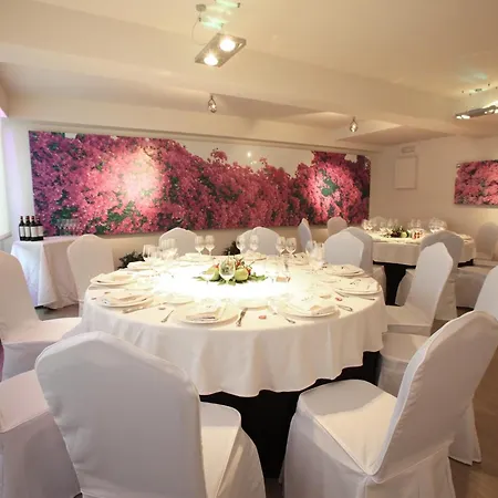 Hotel Guardeses Solares