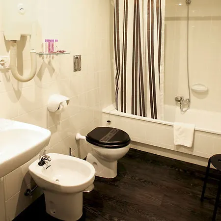 Guardeses Hotel Solares