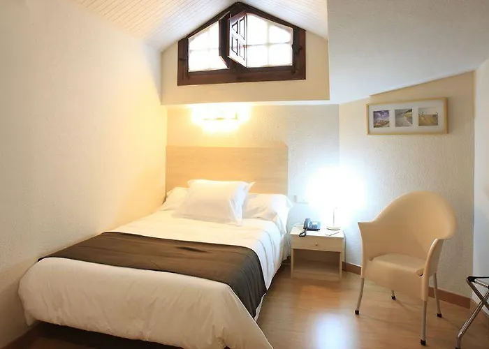 Guardeses 3* 솔라레스